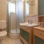Sea View- Spacious With Shared Pool Apartman Split