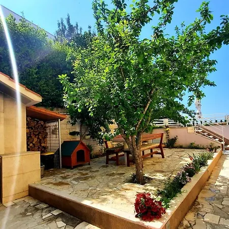 Apartman Sea View- Spacious With Shared Pool *
